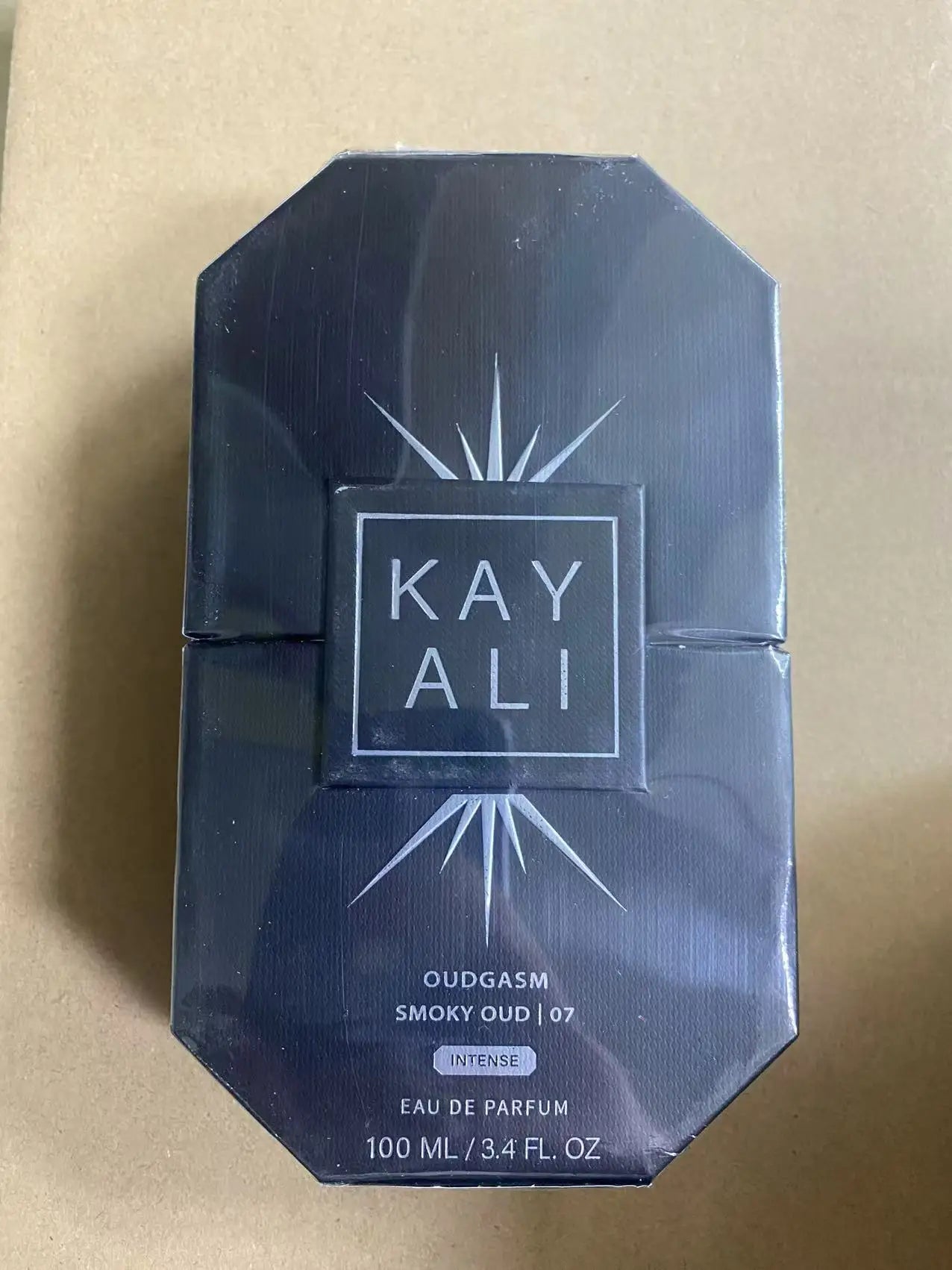 Indulge in Luxury: 100ml Women's Eau De Parfum with Alluring Floral Fruity Vanilla Oriental Woody Notes