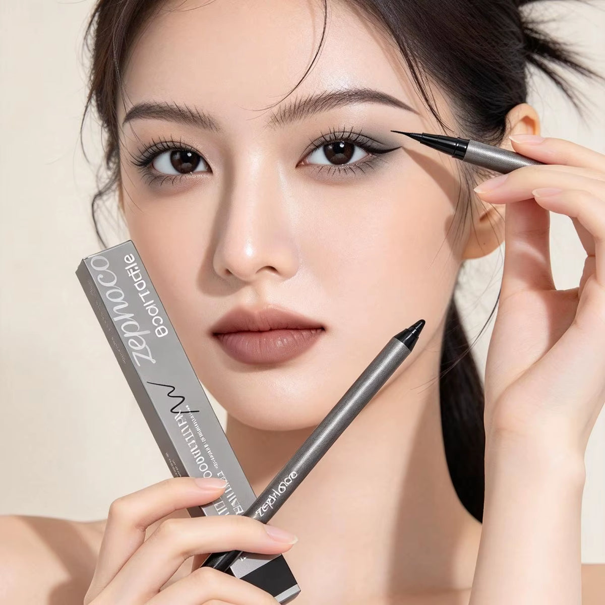 Transform Your Eyes with Our Waterproof Gel Eyeliner Pencil – Smudge-Proof, Smooth, and Flawlessly Matte Finish – 1Pc